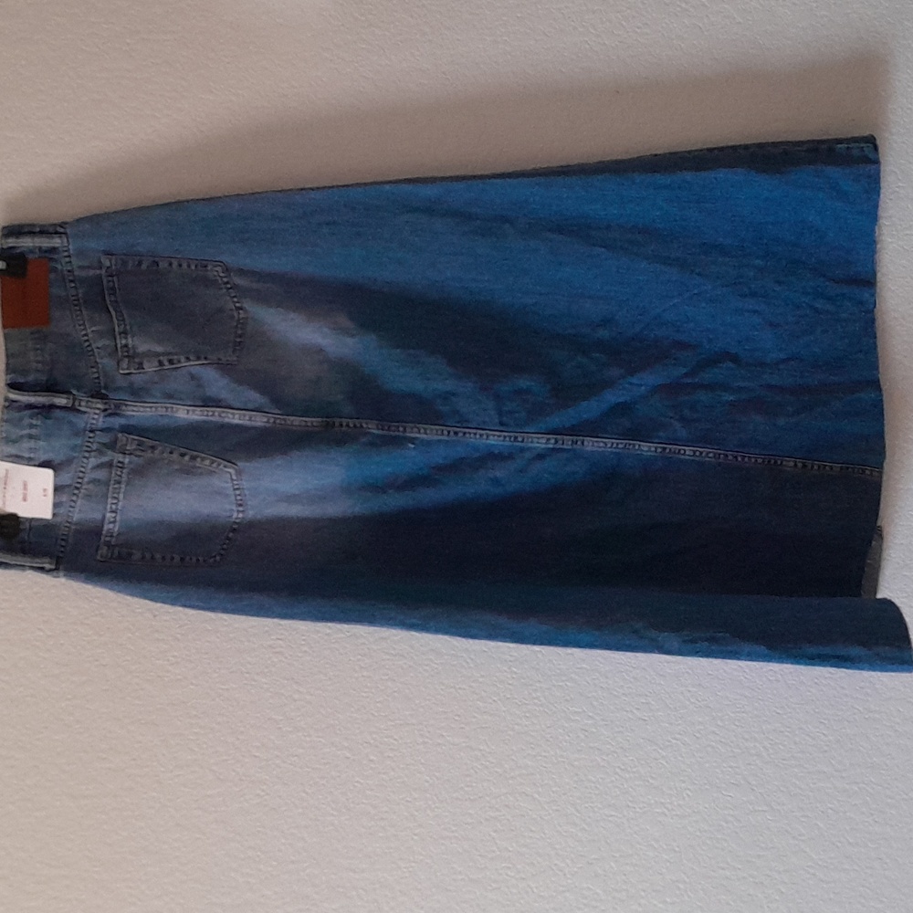 Lucky Brand Women's Blue Denim Skirt NWOT - Picture 3 of 7